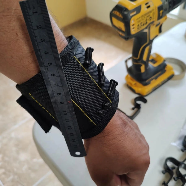 Brățară magnetică pentru scule