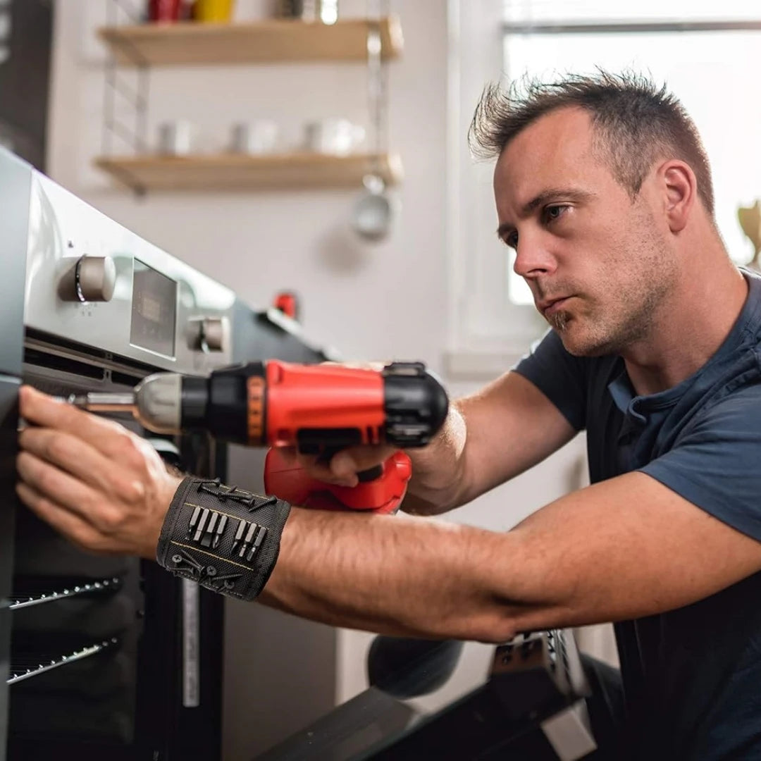 Brățară magnetică pentru scule